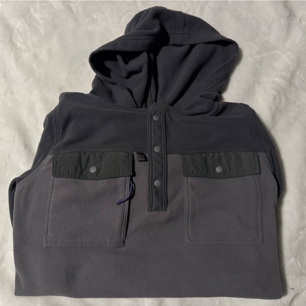 Patagonia Gray Hooded Jacket with Front Pockets